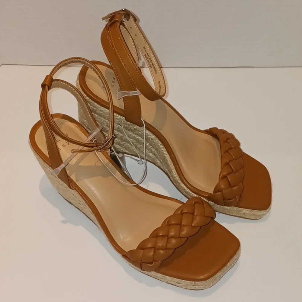 A New Day - Lovely Joyce Tan Sandals NWT